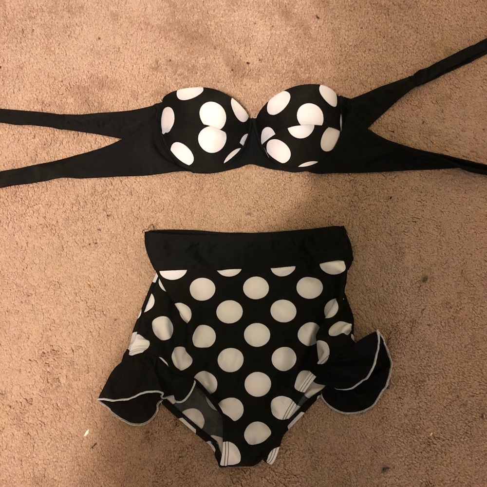 Swim suit